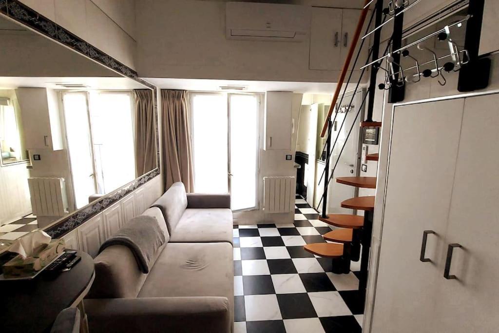Duplex Notre-Dame De Paris Apartment Exterior photo