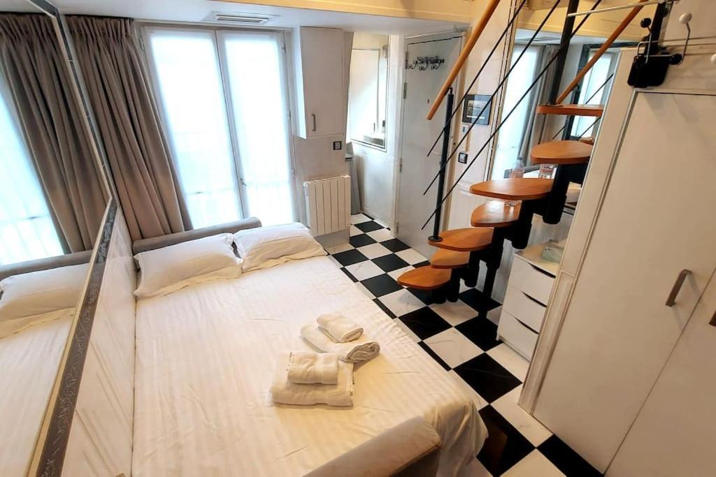 Duplex Notre-Dame De Paris Apartment Exterior photo
